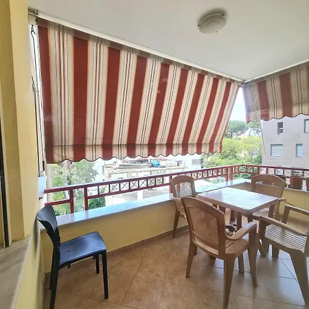 Lägenhetshotell Coco Tirana