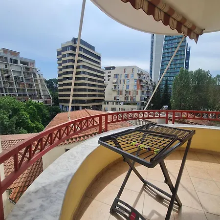 Coco 4* Tirana